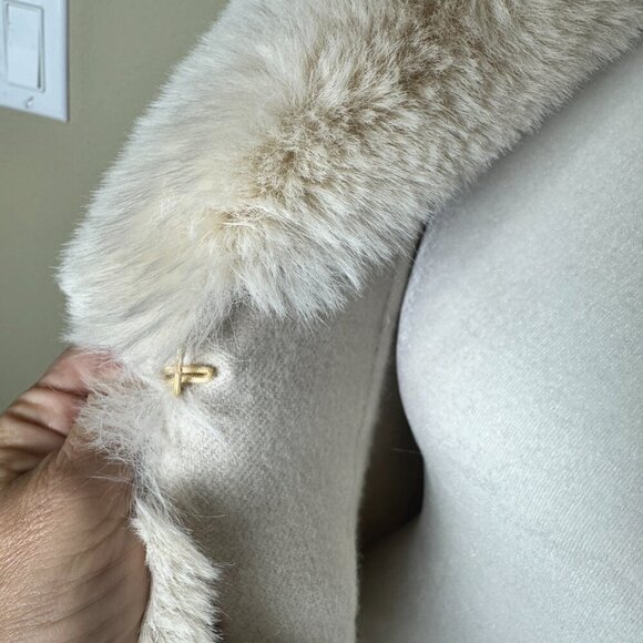 La Fiorentina Embellished Faux Fur Studded Shawl Wrap Sweater One Size - Picture 5 of 11